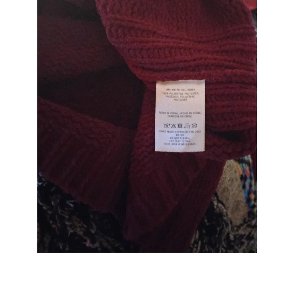 Petal & Flower Burgundy‎ Super Soft Sweater Size Medium NWT